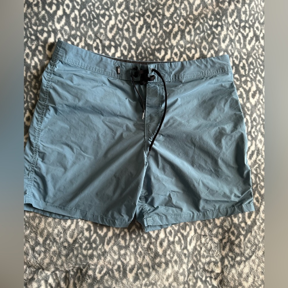Vans board shorts sz 34